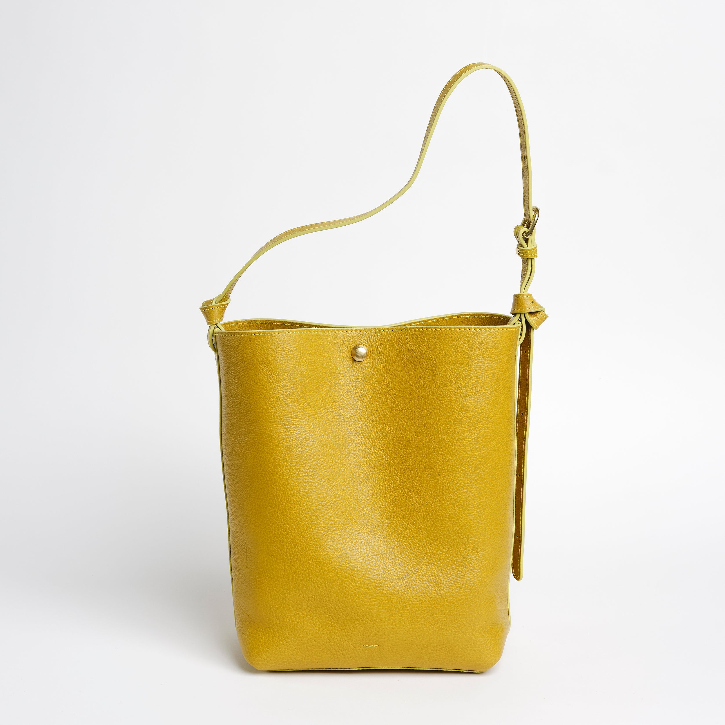 Lee in Chartreuse – LINDQUIST