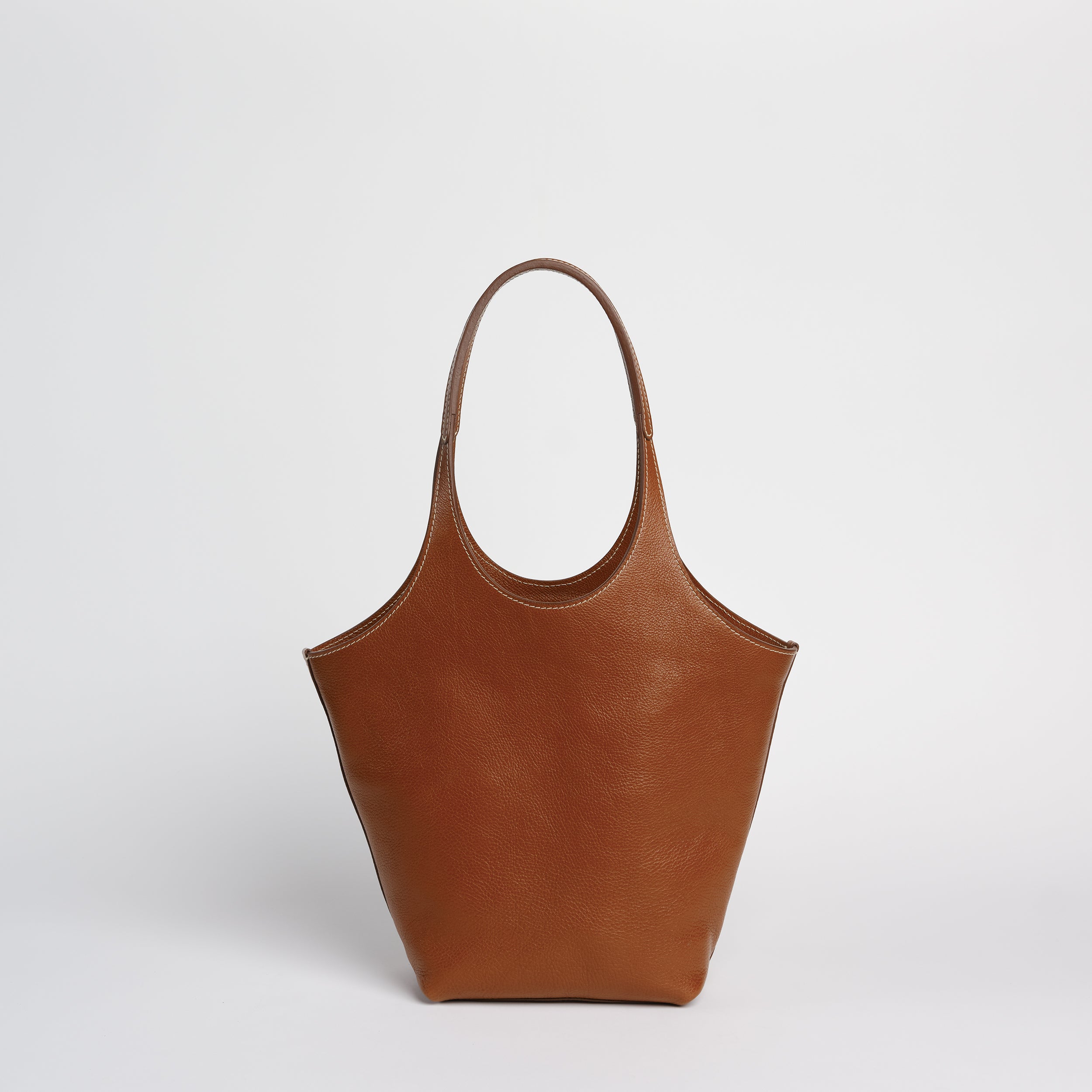 Big Ama in Leather Brown – LINDQUIST