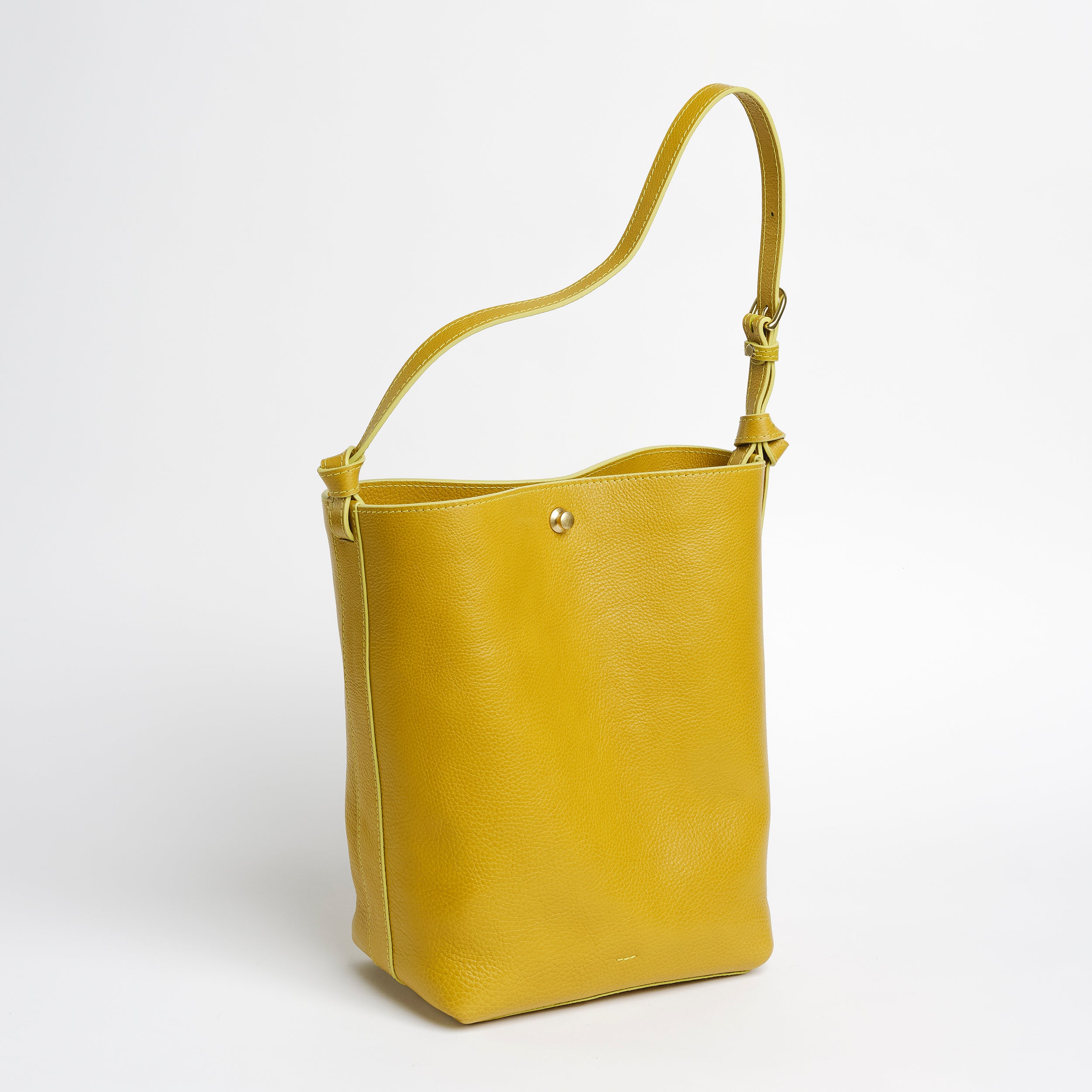 Lee in Chartreuse – LINDQUIST