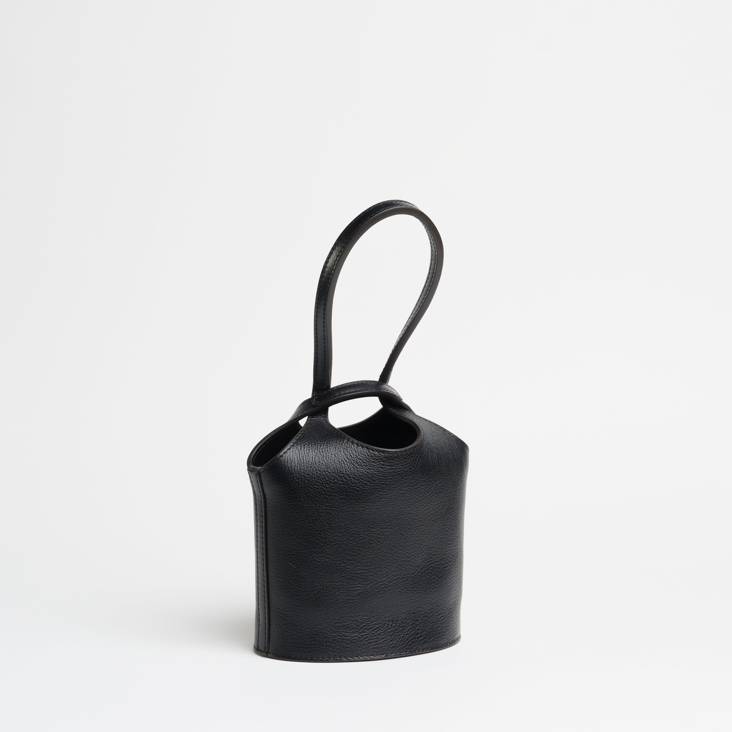 ヴァクトー　バック Gala in Black – LINDQUIST