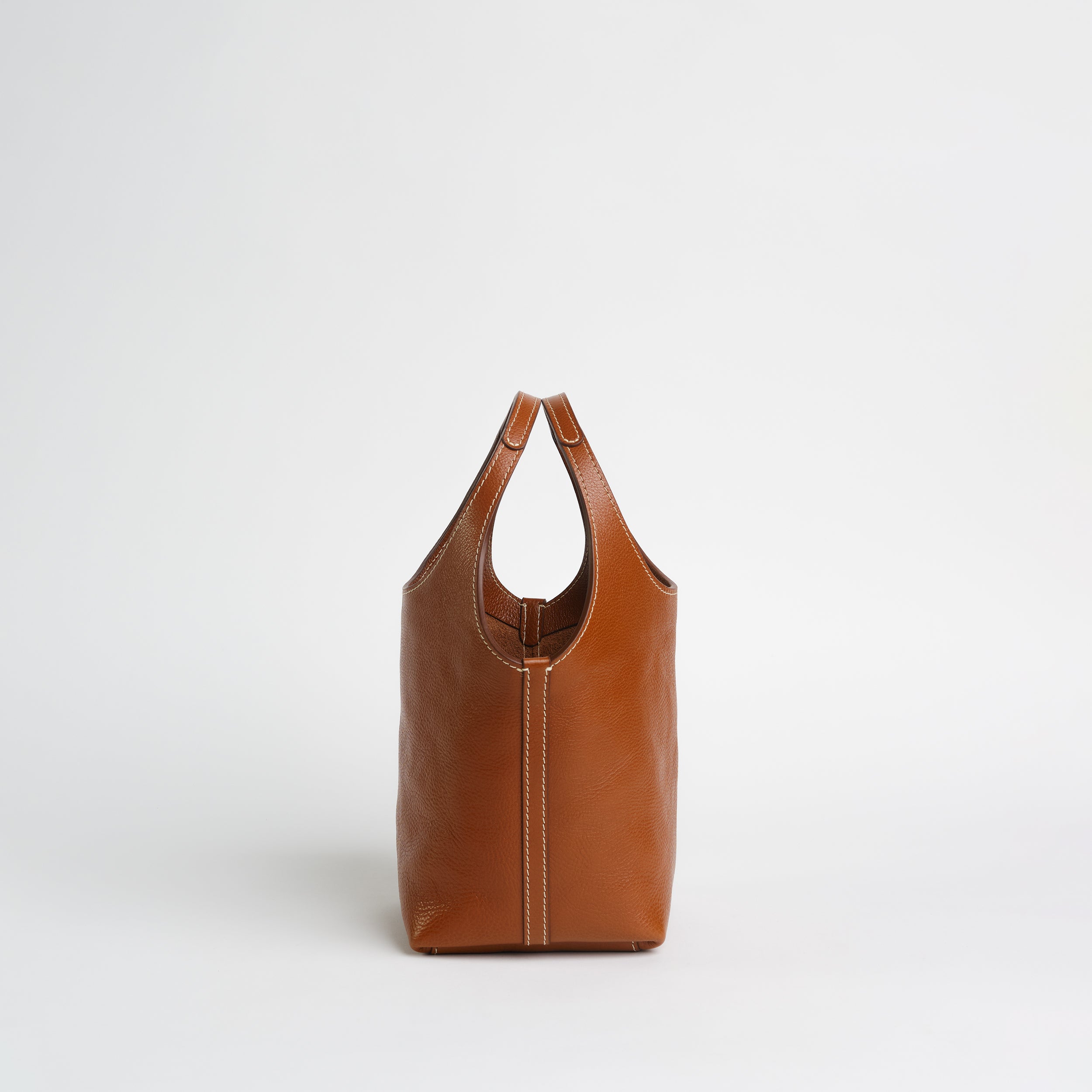Ama in Leather Brown – LINDQUIST