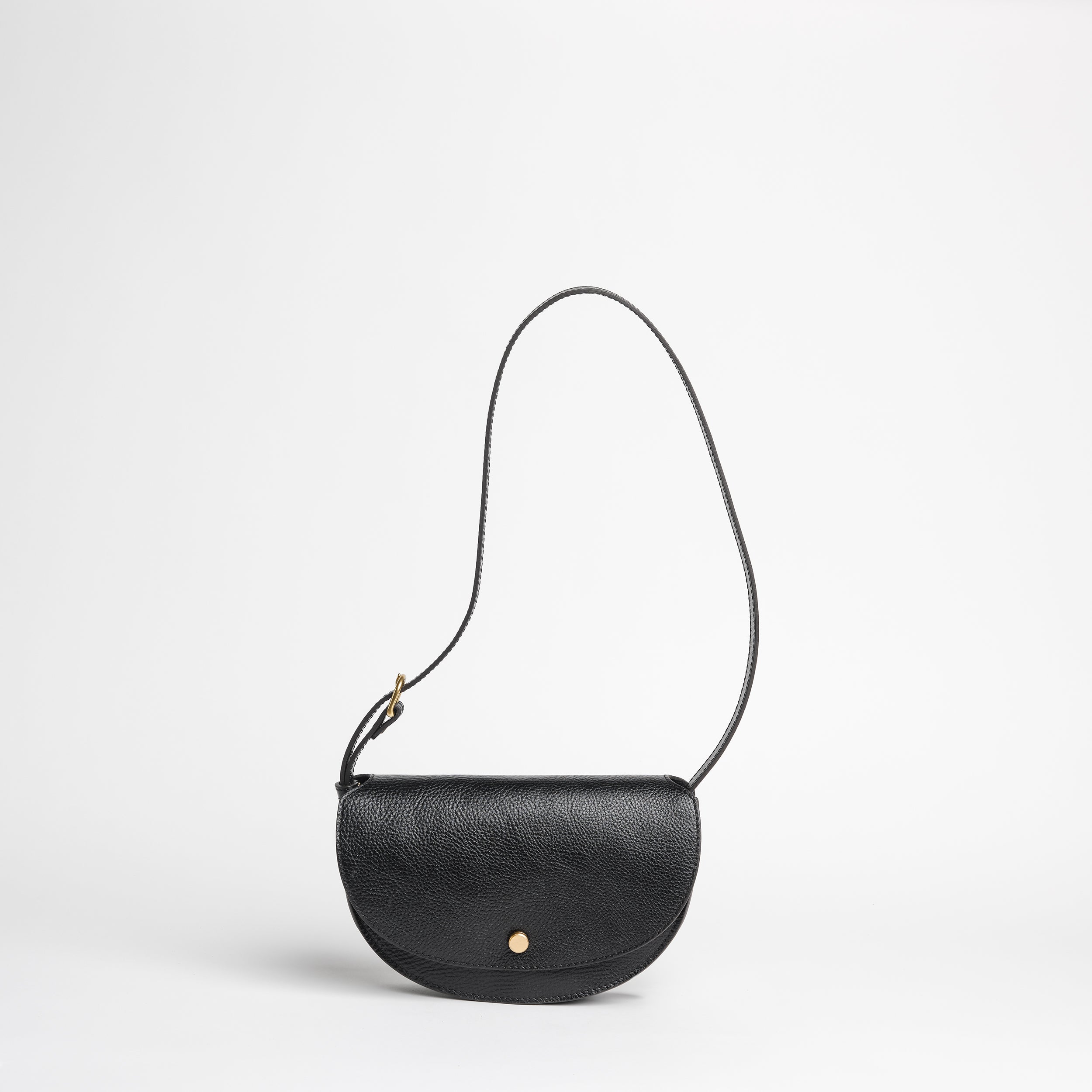 バッグ melanism Mezzo in Black – LINDQUIST