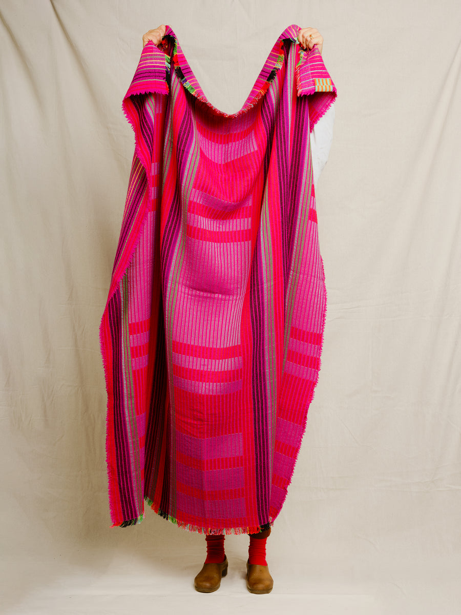 Estuary Wool Woven Blanket in Fuschia