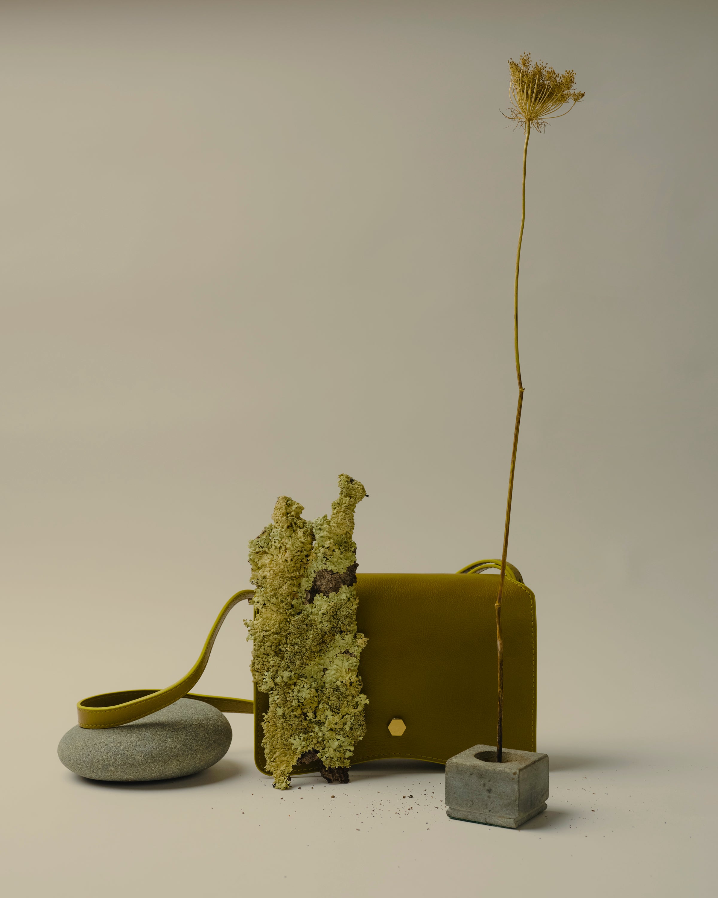 Val in Green Ochre – LINDQUIST