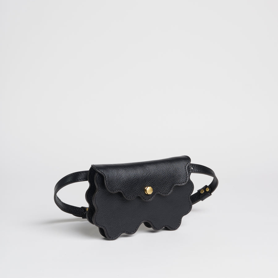 Limited Edition Scallop Shell Faba in Black