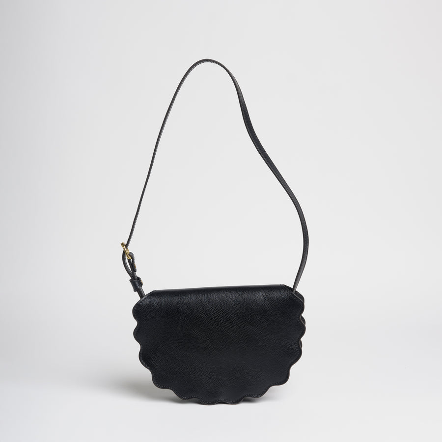 Limited Edition Scallop Shell Mezzo in Black