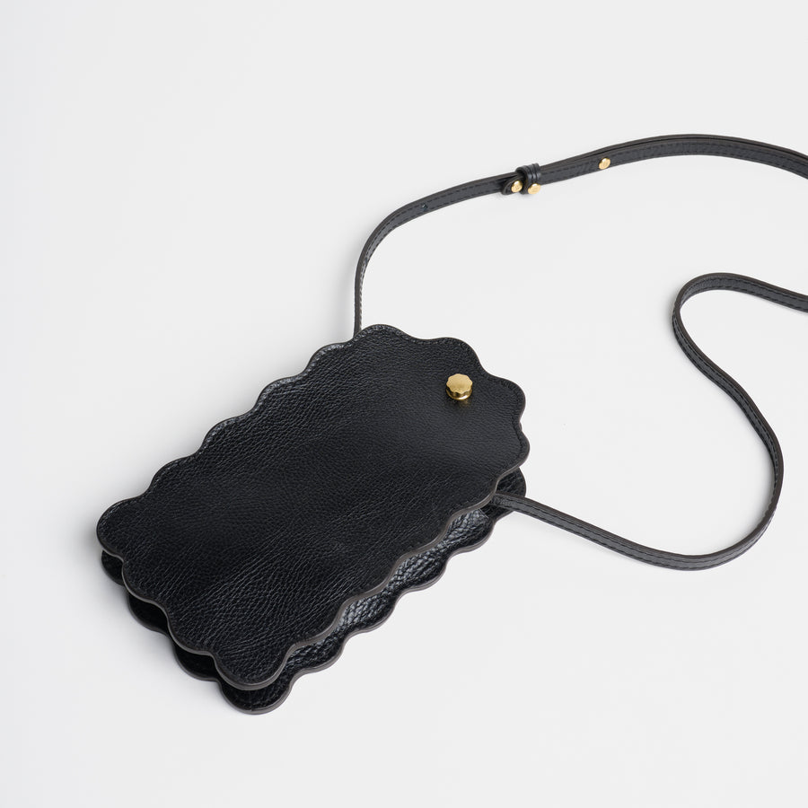 Limited Edition Scallop Shell Segui in Black