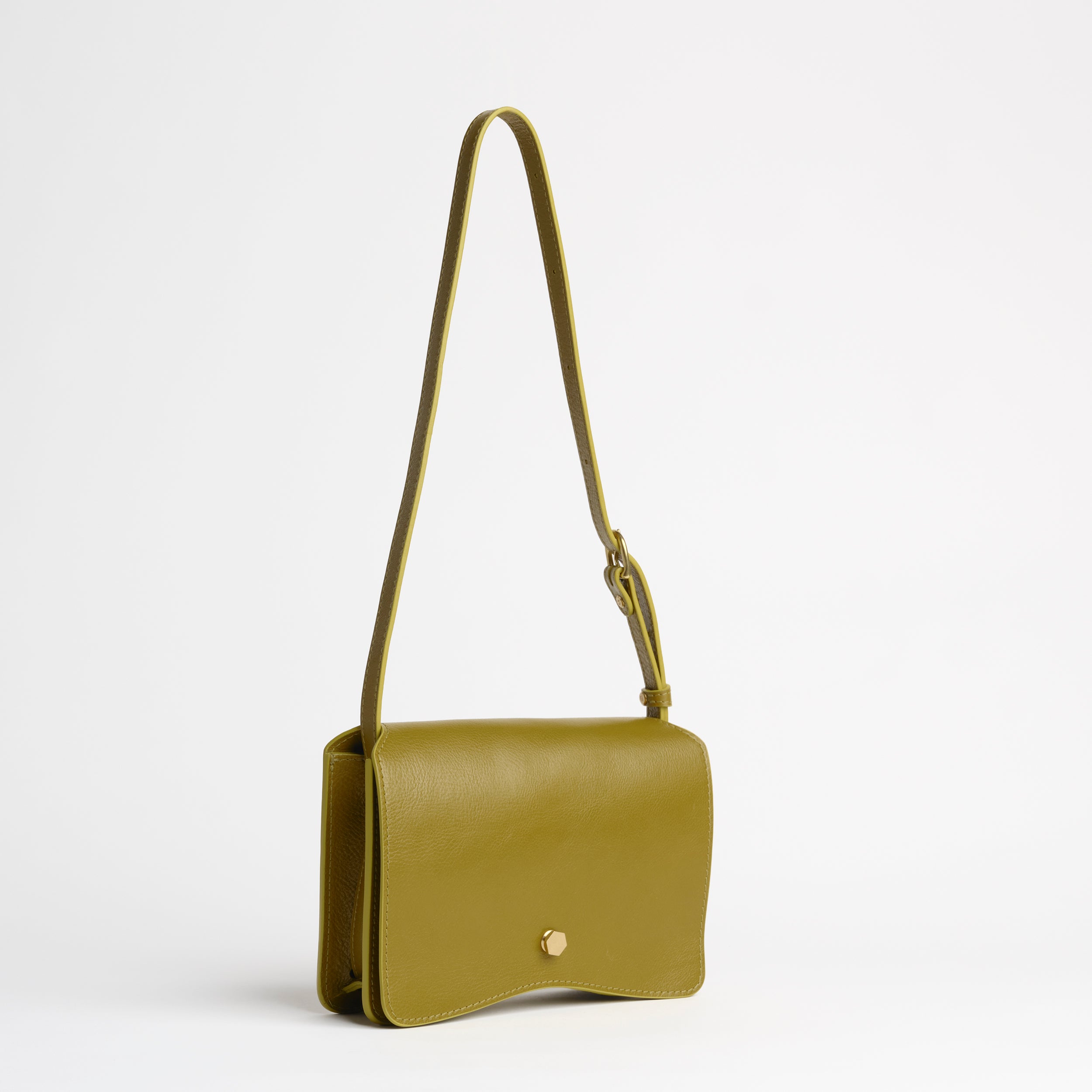 Val in Green Ochre – LINDQUIST