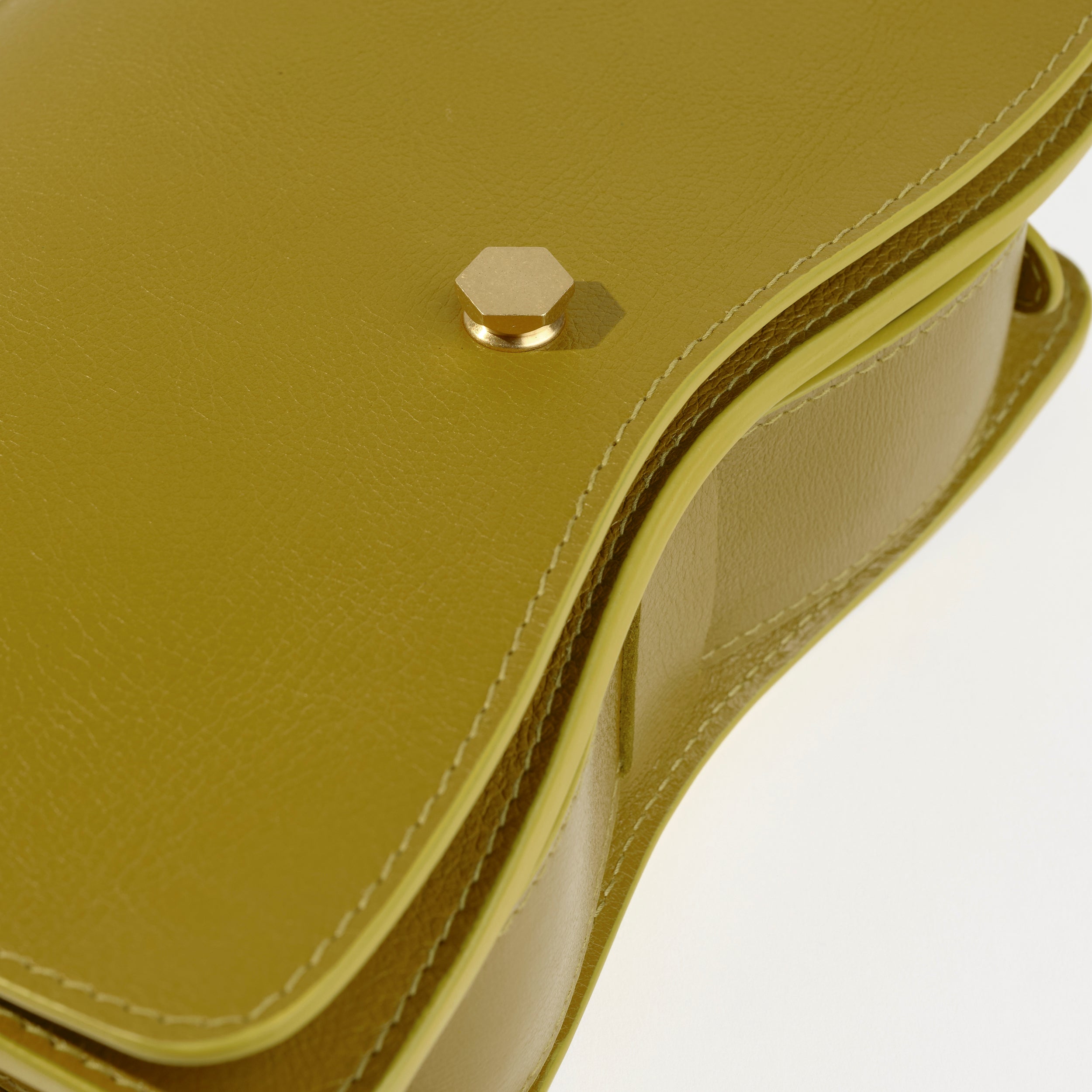 Val in Green Ochre – LINDQUIST