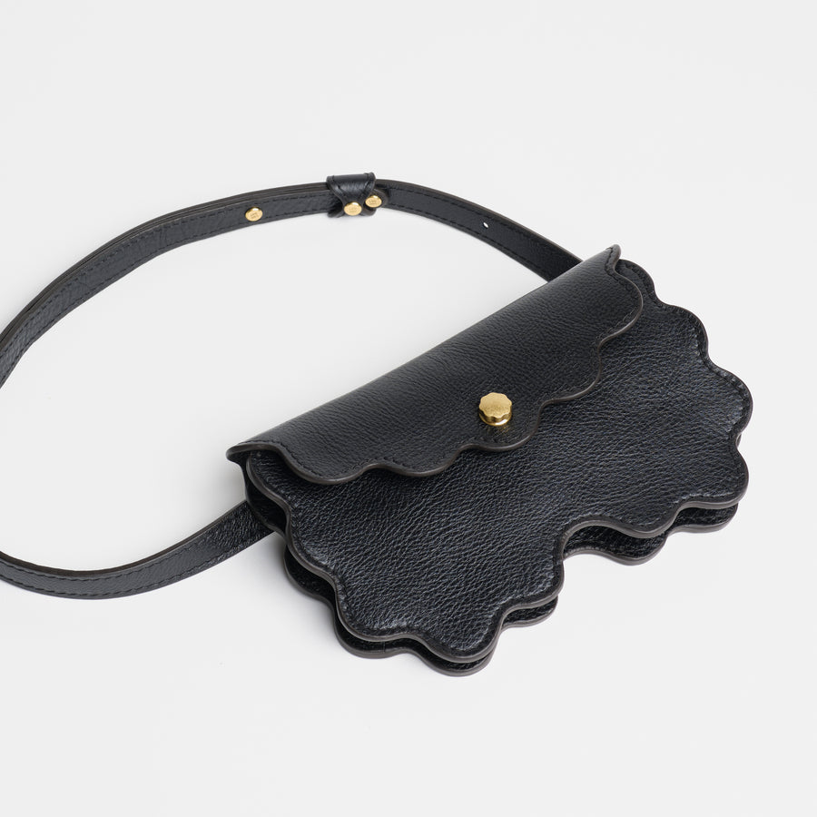 Limited Edition Scallop Shell Faba in Black