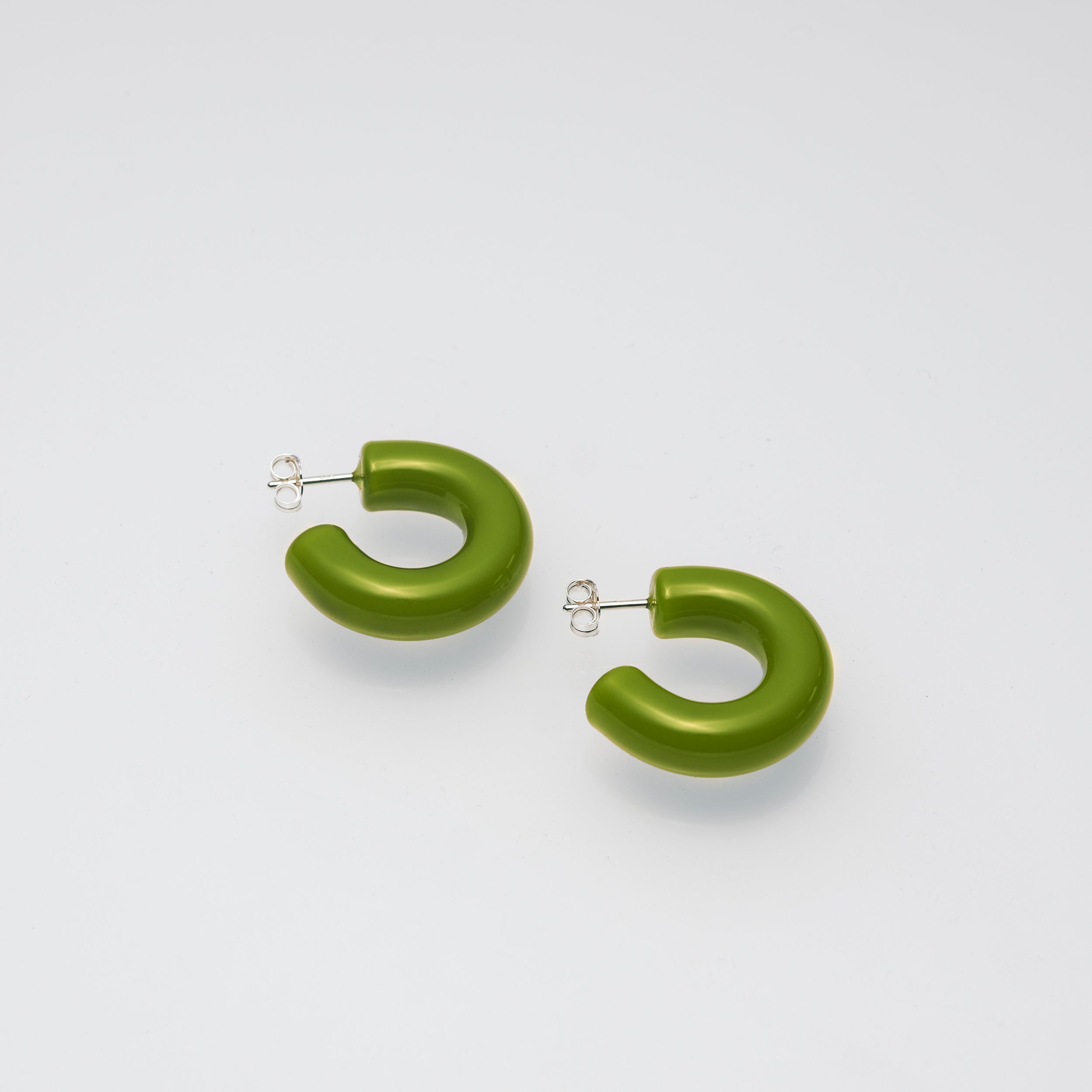 Keane Mini Glass Hoops – LINDQUIST
