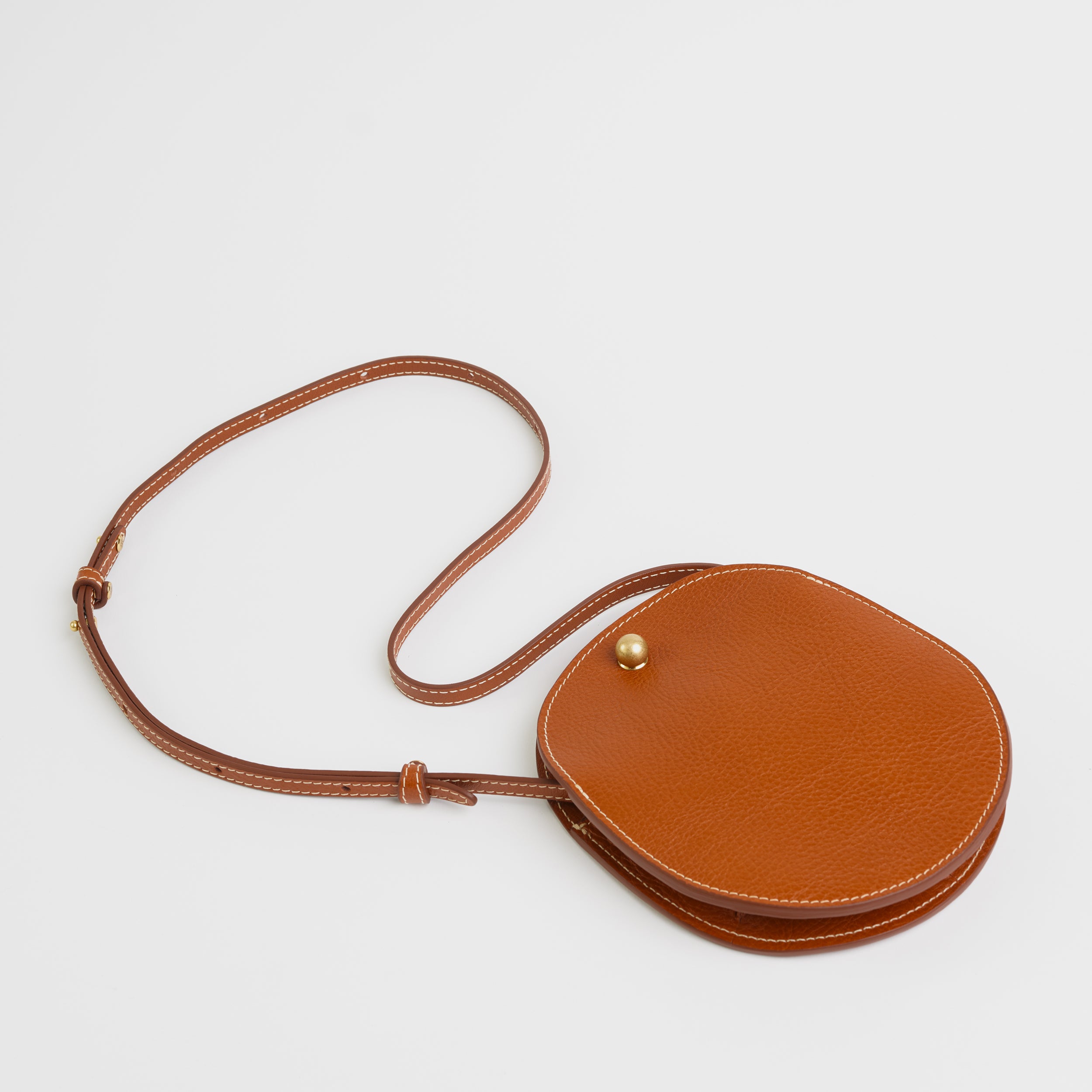 Mini Eggi in Leather Brown – LINDQUIST