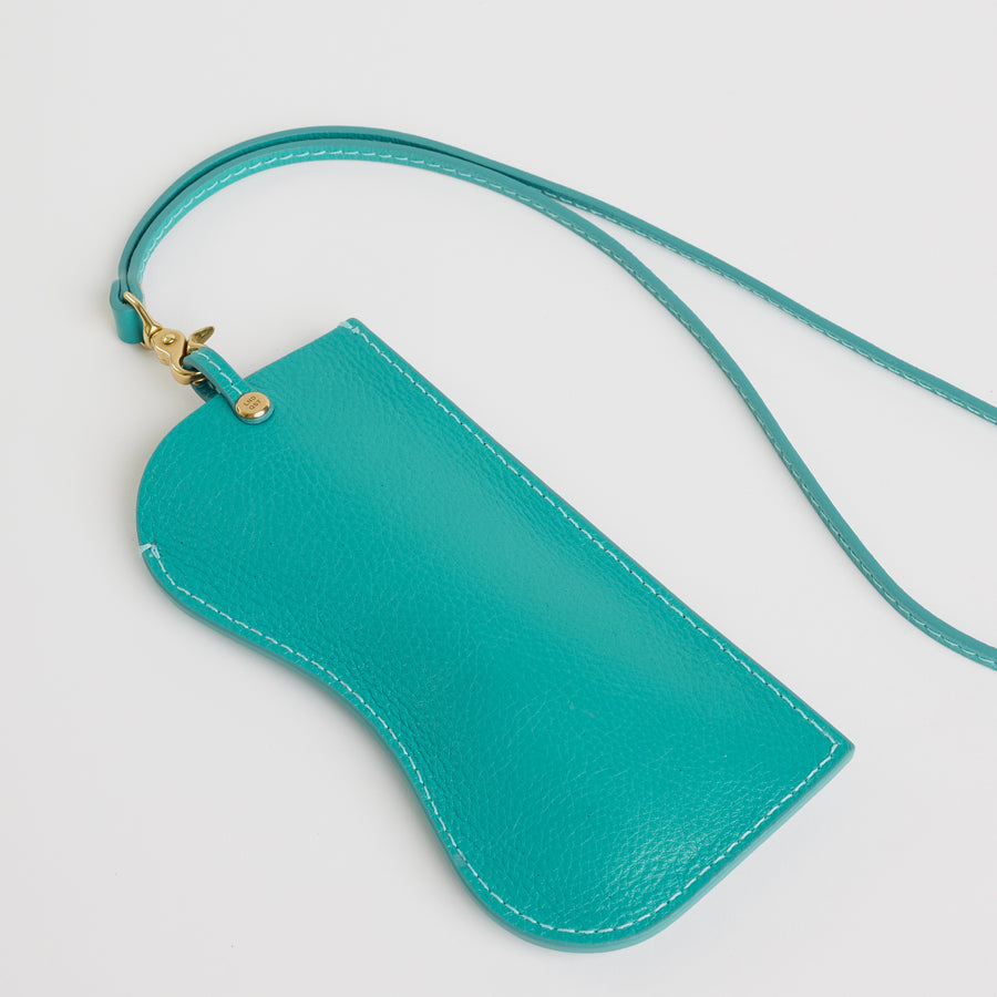Ceci Sunglass Case in Turquoise