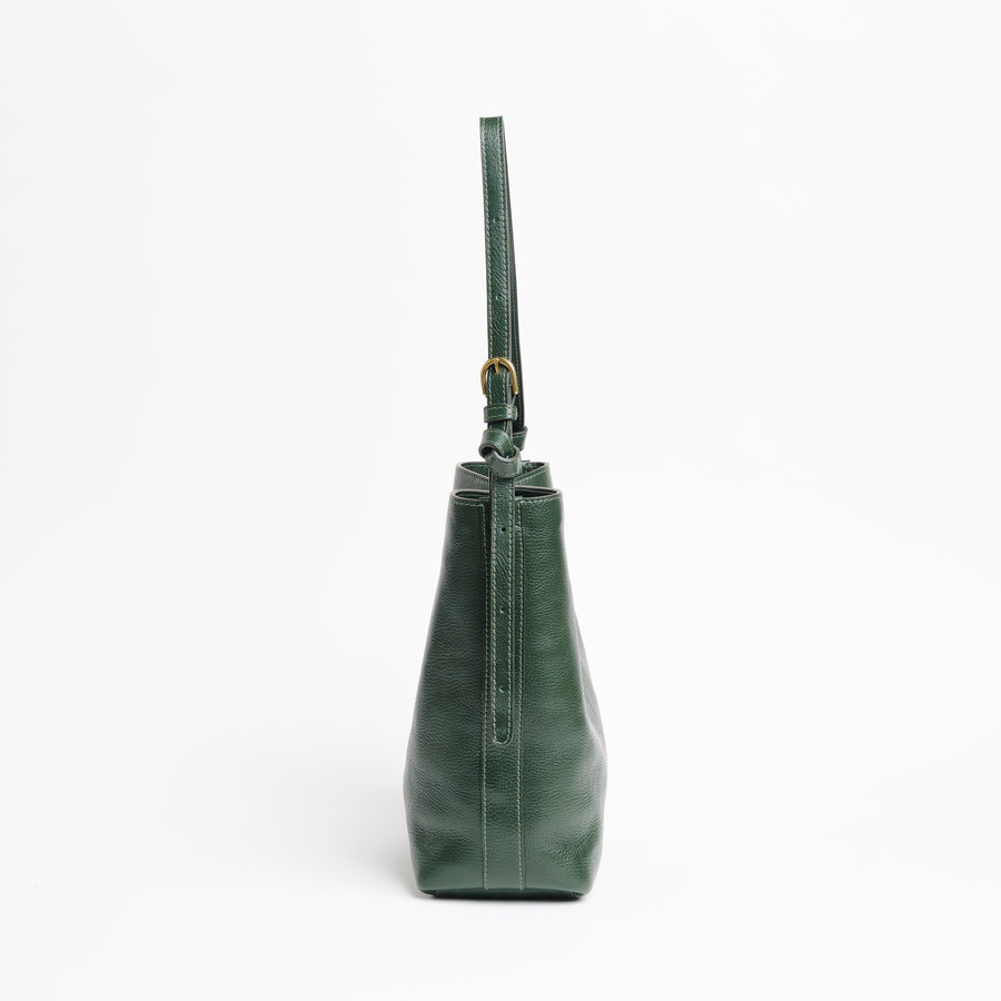 Lee in Pine
