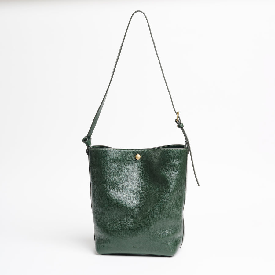 Lee in Pine