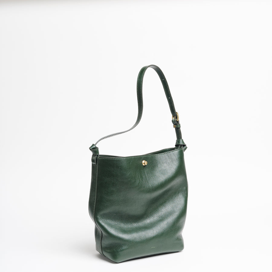 Lee in Pine