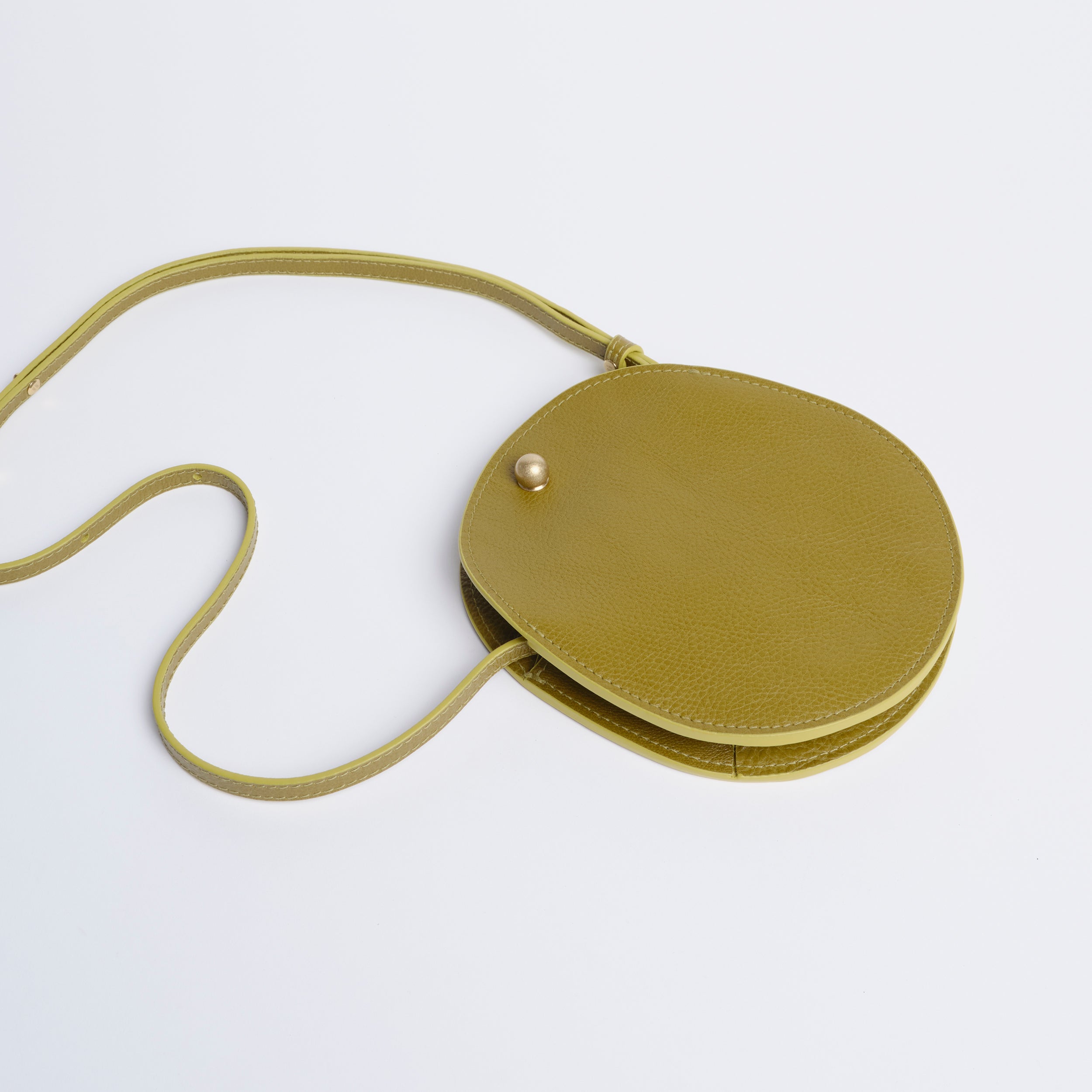 Mini Eggi in Green Ochre – LINDQUIST