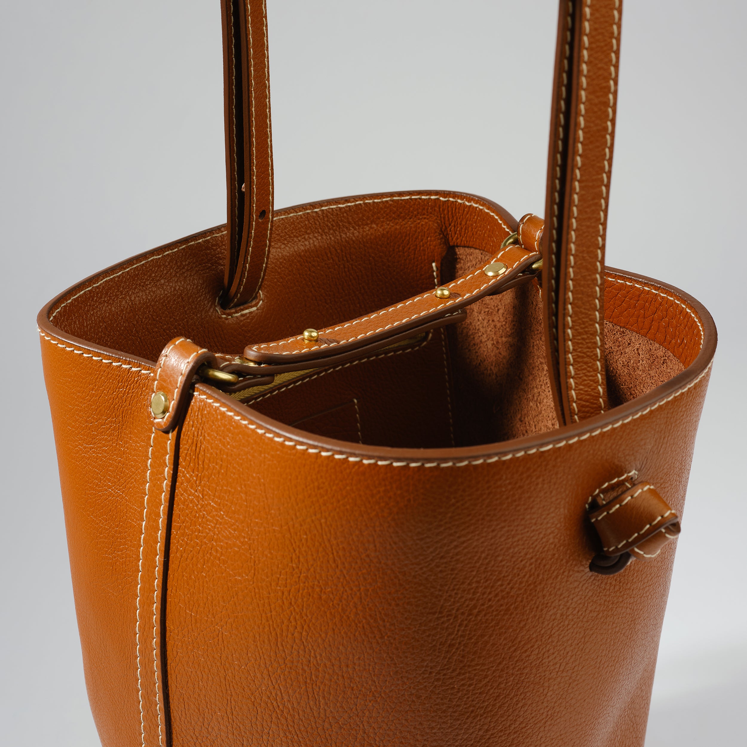 Cyl in Leather Brown – LINDQUIST