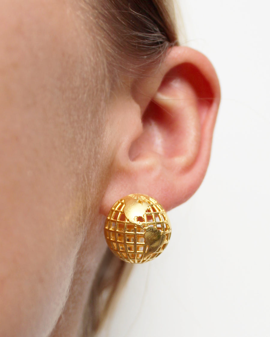 RForm Mesh Earth Earrings in Gold